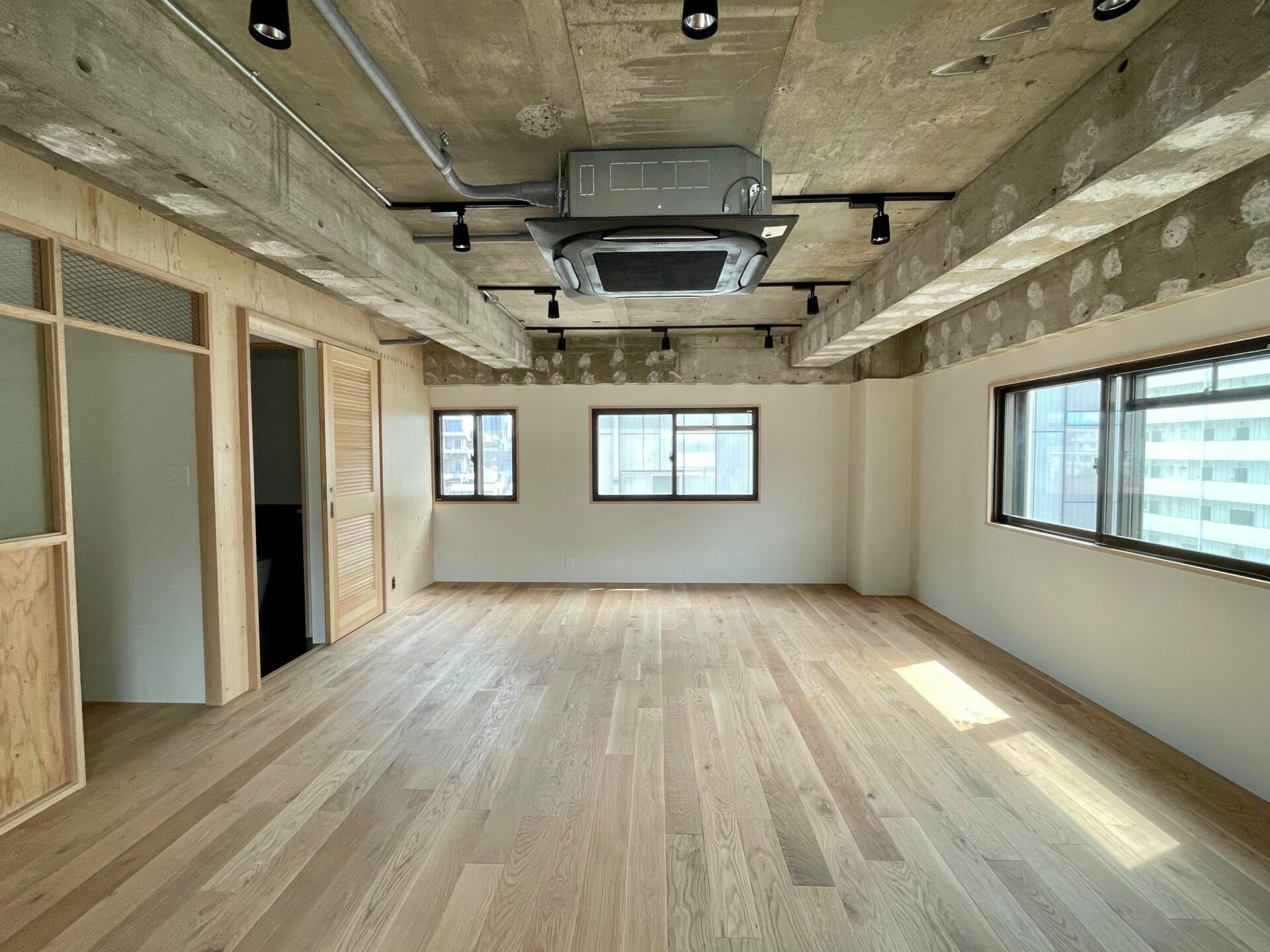 【成約済】うまく空間分けされたリノベオフィス