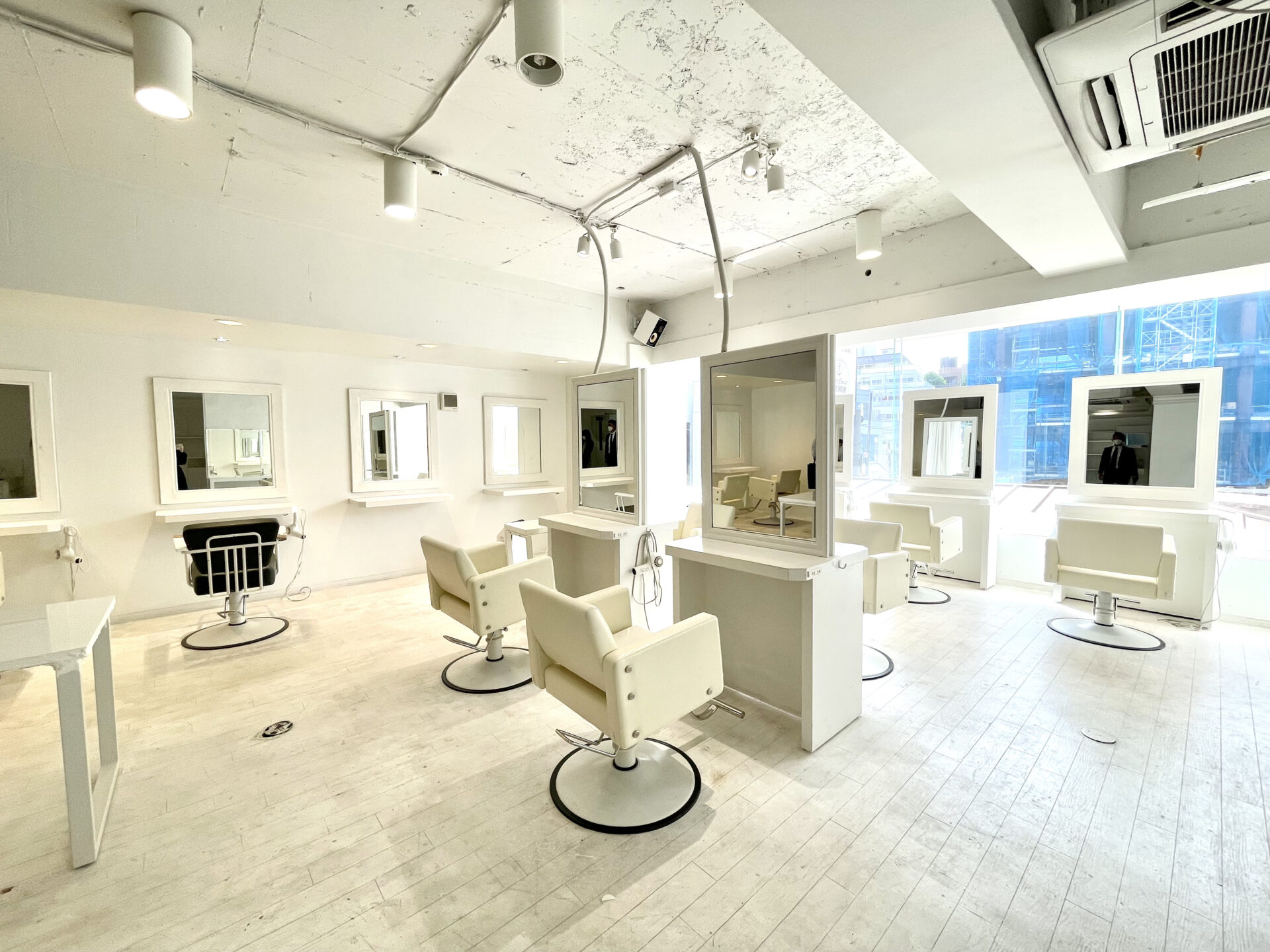 明日、神宮前に美容室居抜きでオープンします(番外編)