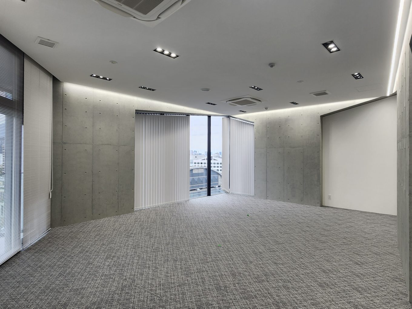 廊下付きオフィス