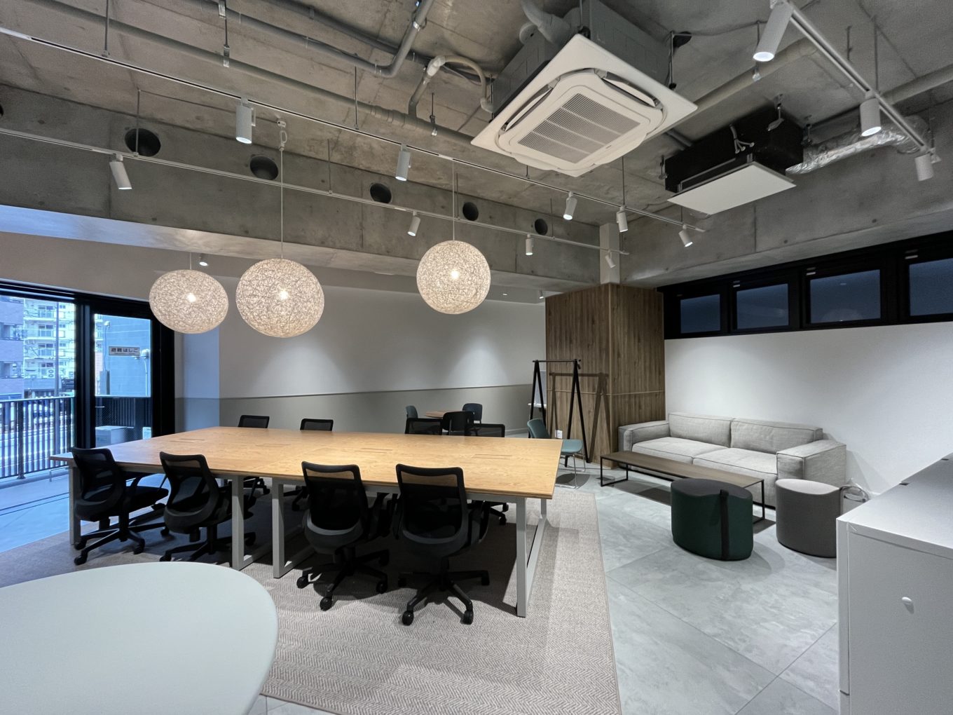 天高3.2m贅沢オフィス