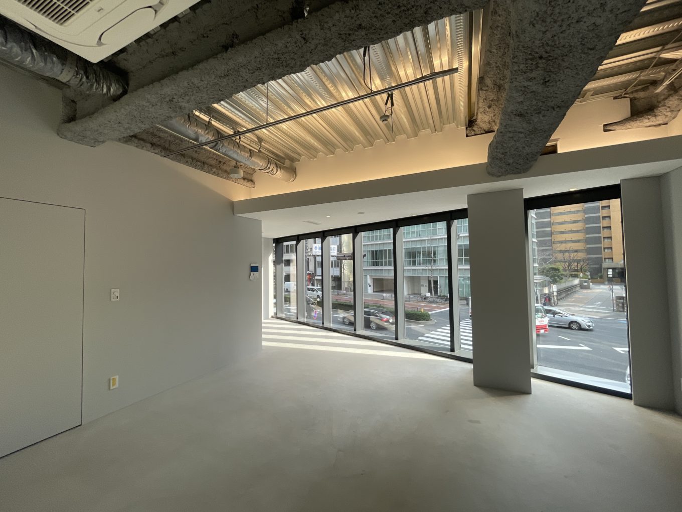 カーテンウォールを存分に