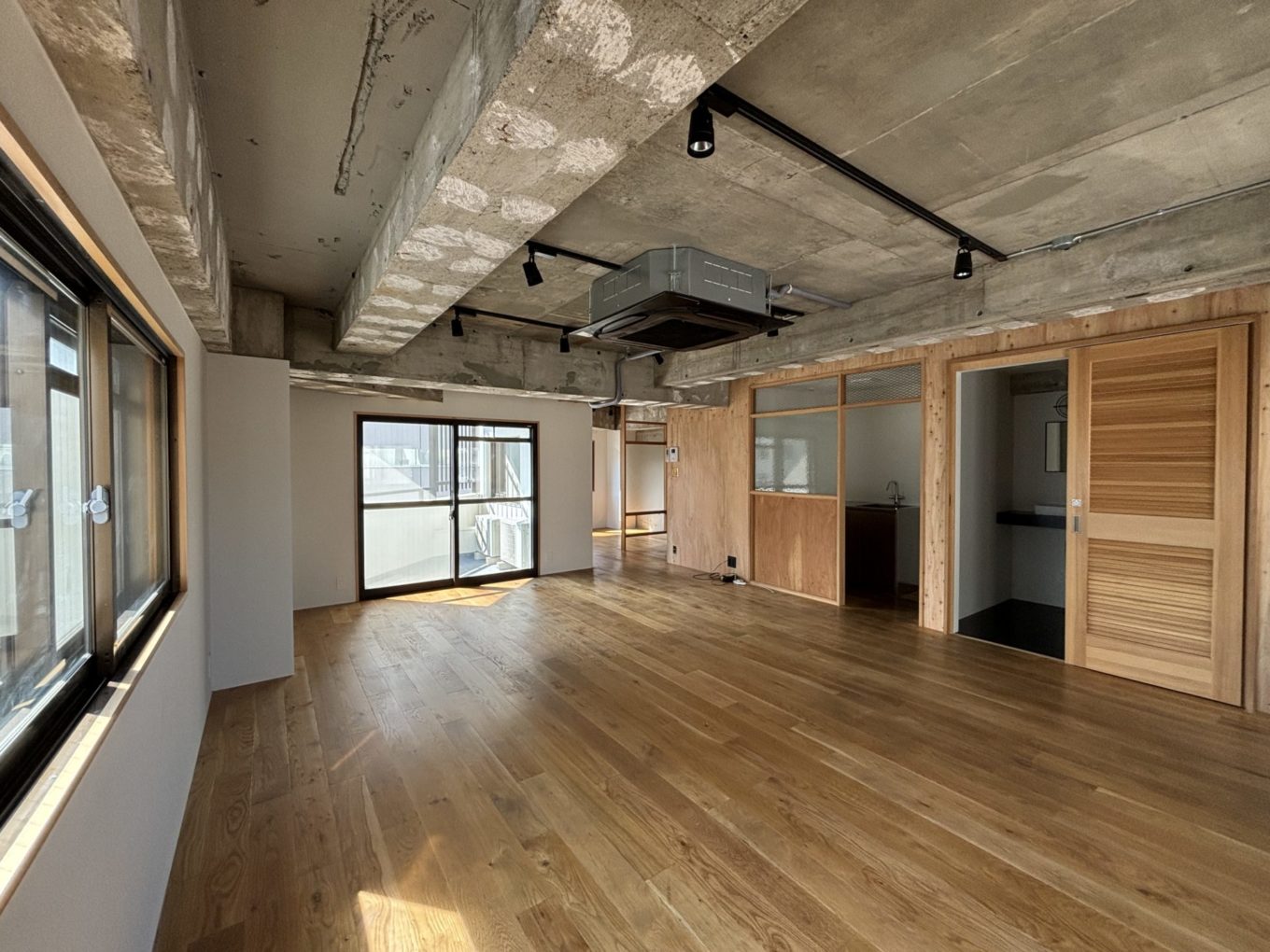 【成約済み】とにかく明るいスケルトン