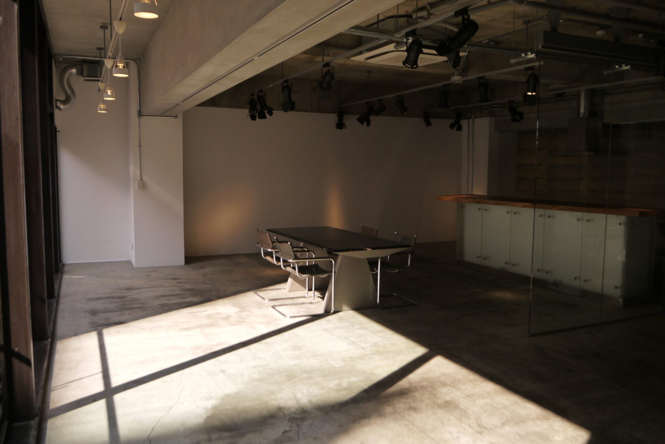 スケルトンオフィス東京 完全ガイド｜内装・費用・事例・失敗しない選び方